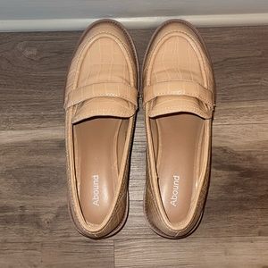 Abound Tan Crocodile Loafers